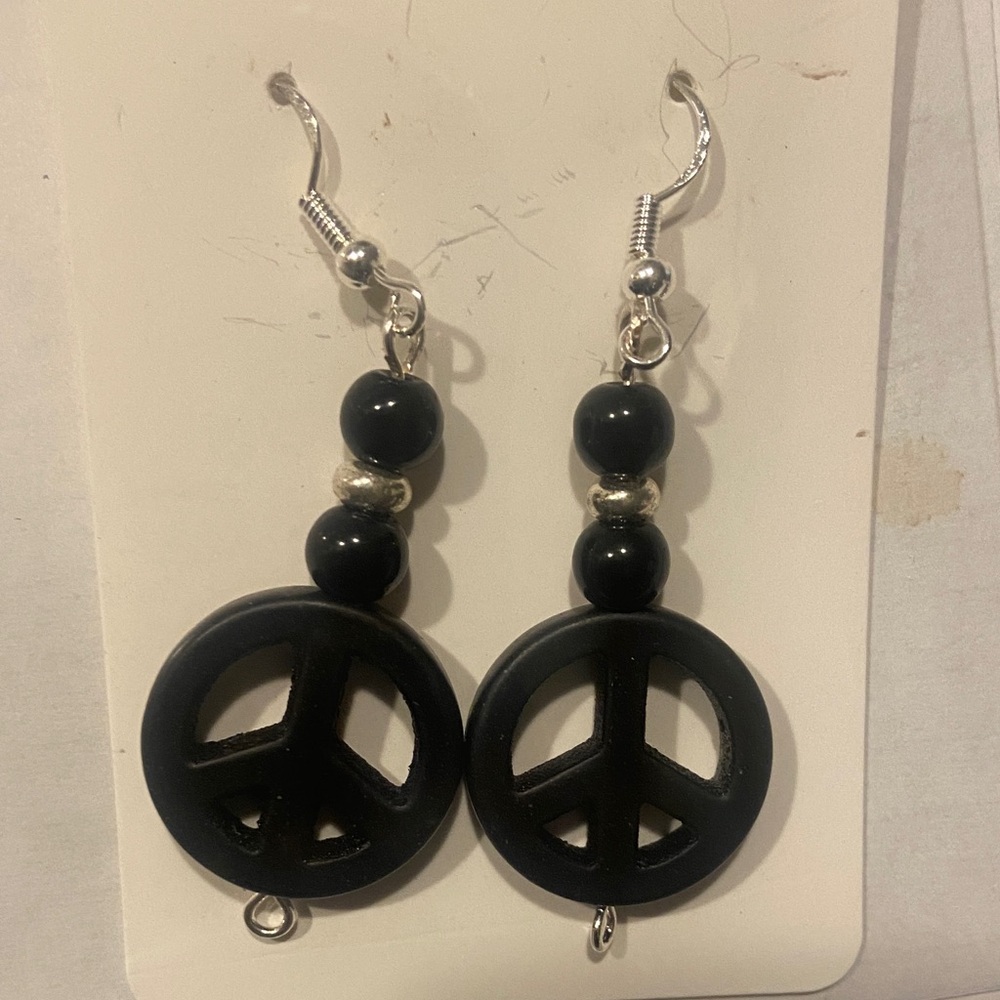 Chic Black Peace Sign Earrings